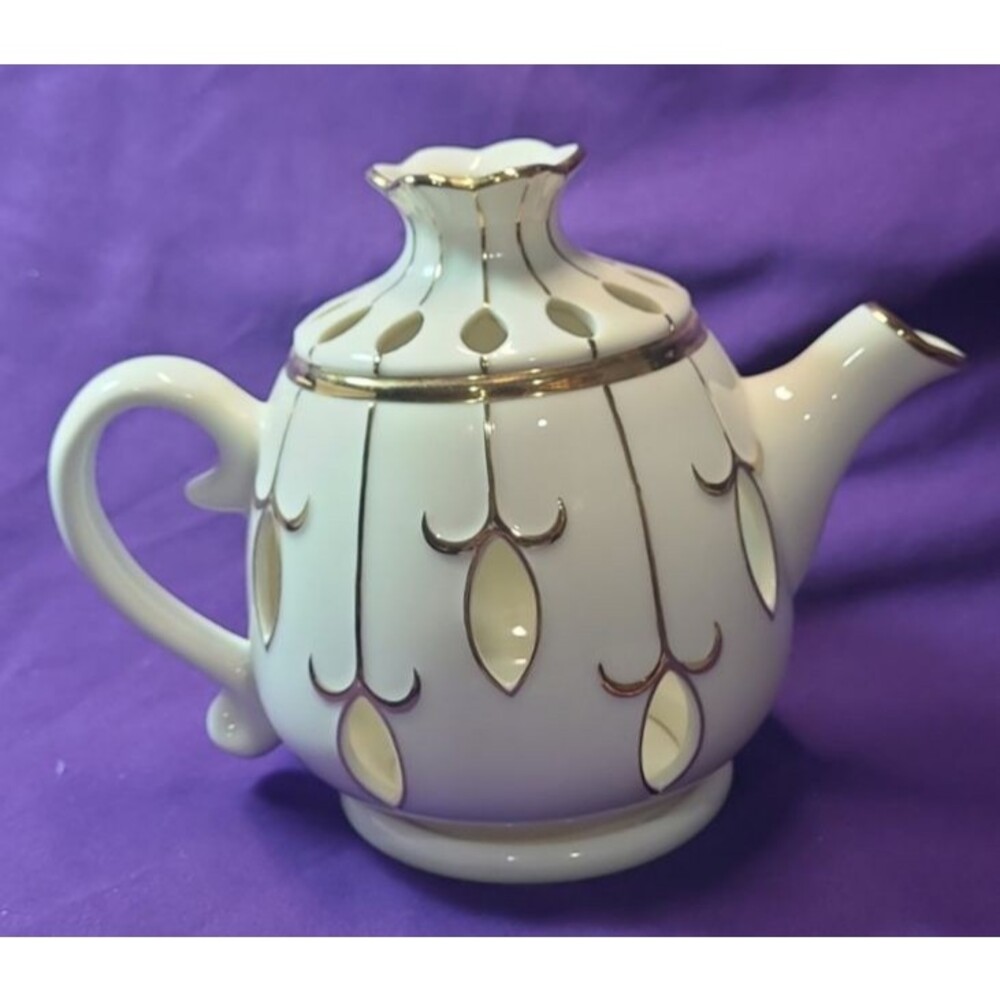 PARTYLITE Votive Candle Tea Pot Cream With Gold Colored Trim Vintage 6" Tall EUC